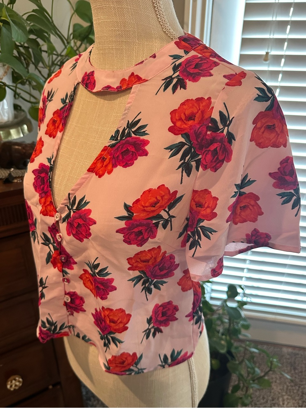 Charlotte Russe Pink Floral Short Sleeve Button-Up Blouse